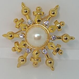 * vintage Marcella faux pearl & rhinestone gold tone starburst pin brooch